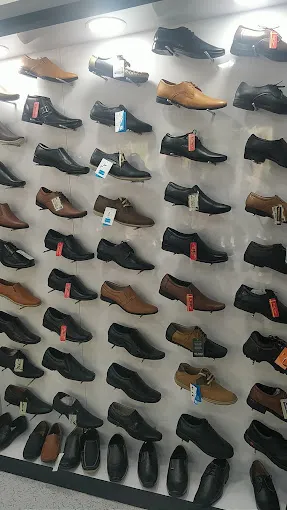 The Metro Shoes & Bags